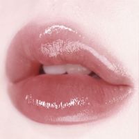 Сияющий оттеночный бальзам для губ Dinto Bronte Melting-Glow Lip Balm 303 Anne