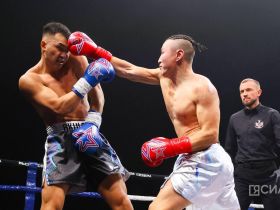 Алексей Уваровский сенсационно победил Кая Адамова на турнире по боксу «Вызов Севера»