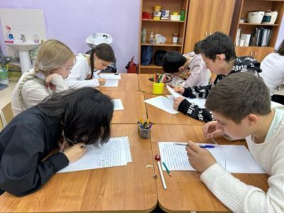 Юные удачнинцы пишут солдатам