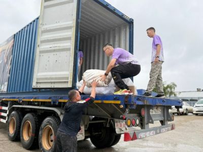 Крупную партию гумпомощи из Якутии отправили в Курскую область