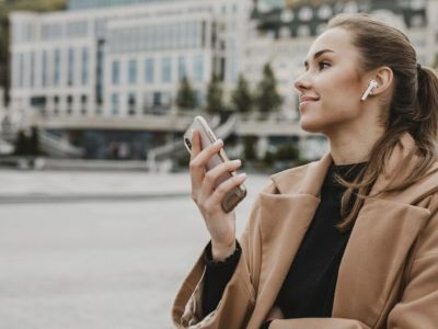 Беспроводные наушники стали самым популярным подарком к 14 февраля