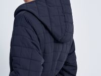 Утепленное пальто с поясом