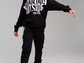 Свитер трикотажный для мальчиков