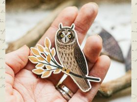Деревянная брошка Дворникова А. "Сова на ветке"