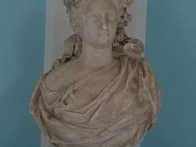 Бюст "Весна"