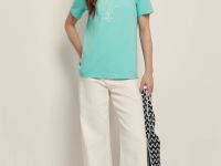 Футболка приталенного силуэта с принтом