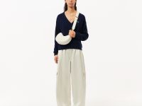 Женский шерстяной свитер Lacoste Relaxed Fit с v-образным вырезом