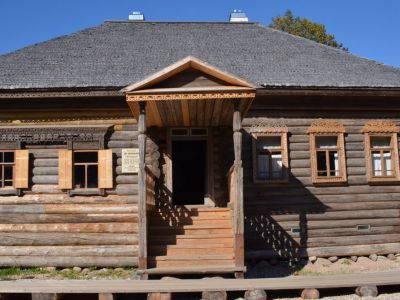 Изба Ф. Добровольского