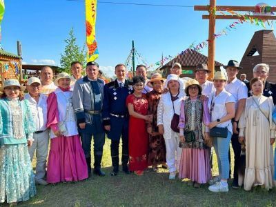 Мирнинское тюсюлгэ на Ысыахе Туймаады посетили свыше 50 человек