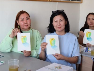 В Хангаласском районе состоялась презентация учебно-методического комплекса «Рисуем все!»