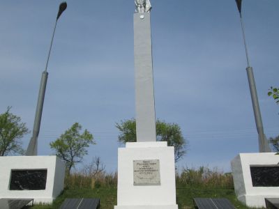 Братская могила воинов 1-го Дальневосточного фронта