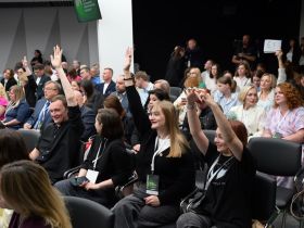 Секретарь СЖР Владимир Касютин выступил одним из спикеров XV Уральского медиафорума «Современные медиа в эпоху перемен»