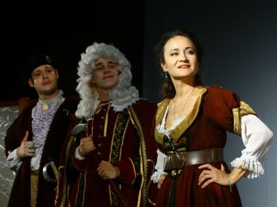 Хозяйка гостиницы (Молодёжный театр)