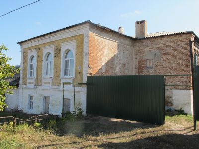 Бывший жилой дом