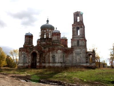 Памятник архитектуры XIX в., бывшая Никольская церковь