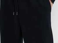 Джоггеры с накладным карманом, Черный