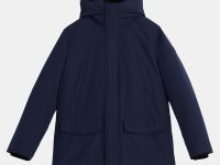 Пуховое полупальто с накладными карманами и капюшоном