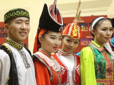 Братское спасибо. Монголия благодарит Якутию за возрождение легендарного хэл хуура