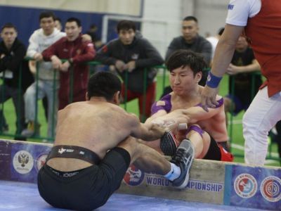 Алексей Уваровский вышел в лидеры по итогам первого дня отборочного турнира на Игры Дыгына