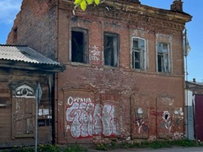 Дом жилой, двухэтажный, каменный