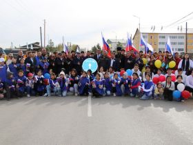 Вилюйск преображается: в День города на набережной «Поющие пески» зазвучала новая музыка