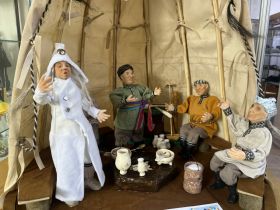 80-летию Великой Победы посвятили выставку «Мир кукол Якутии»