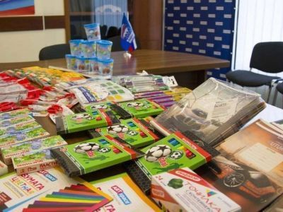 К новому учебному году свыше 200 тысяч школьников получат помощь от «Единой России»