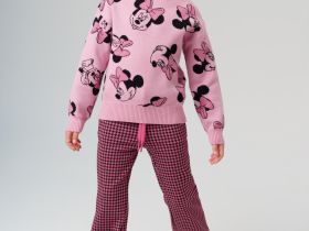 Свитер трикотажный для девочек