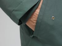 Утепленное пальто с капюшоном