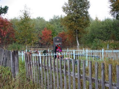 Братское захоронение советских воинов, погибших в 1941-1944 гг.