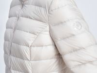 Куртка стеганая с наполнителем из натурального пух