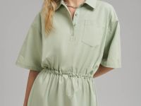 Платье из тенселя с эластичным поясом