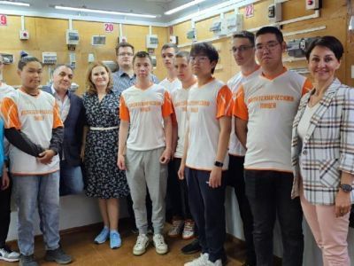 Школьники политехнического лицея получили документы МРТК о первой профессии