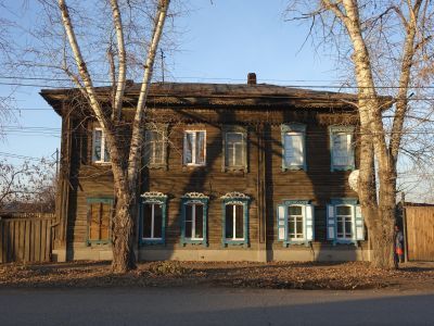 Дом доходный (дерево)