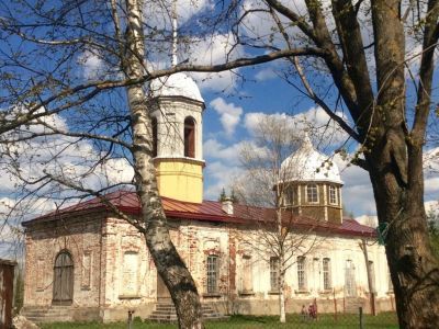 Церковь Святых Флора и Лавра