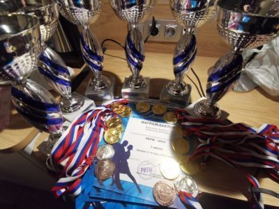 Шесть золотых кубков завоевала танцевальная пара из Якутии на турнире в Москве