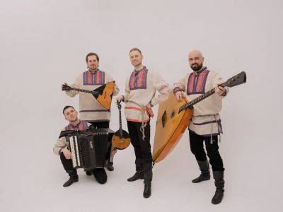 Билеты на Новогодний концерт (Филармония им. Шостаковича. Малый зал) / Концерт | Афиша | ИнфоТаймс