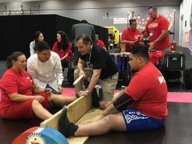 Арнольд Шварценеггер дал старт соревнованиям мас-рестлеров в Австралии