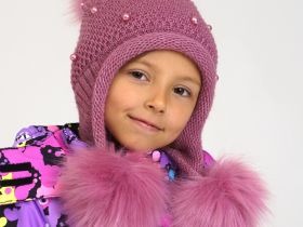 Шапка вязаная для девочки