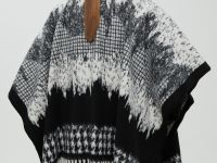 Пончо с принтом