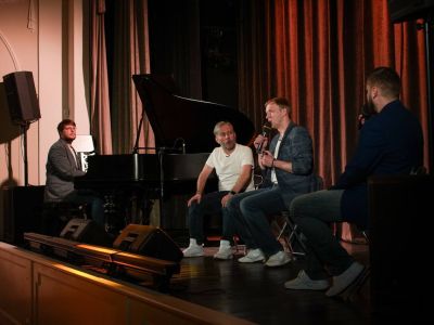 Билеты на ВанГоги (Дворец искусств Ленинградской области) / Театр | Афиша | ИнфоТаймс