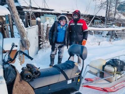 В Якутии спасатели эвакуировали двух рыбаков. У одного из них закончился инсулин