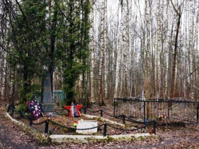 Братское захоронение моряков КБФ с эсминца «Строгий», погибших в 1941-44 гг.