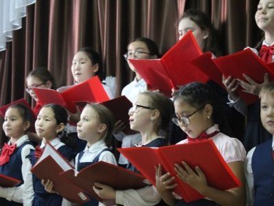 Школе №23 города Якутска присвоено имя учителя музыки Владимира Малышкина