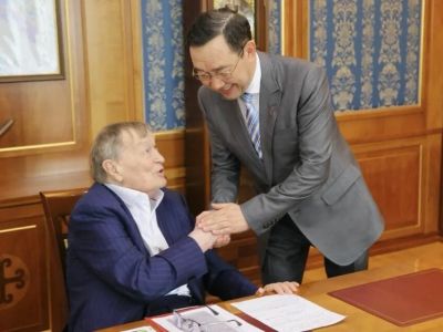 Глава Якутии поддержал создание программы подготовки ученых для изучения Ленских столбов