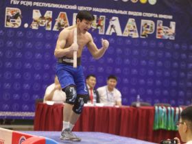 Определены чемпионы Якутии среди юниоров по мас-рестлингу