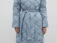 Стеганое пуховое пальто с поясом