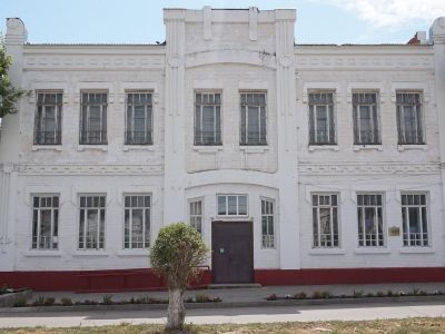 Здание юнкерской школы, арх. М. Пульман