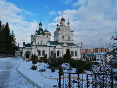 Здание собора бывшего Троицкого монастыря