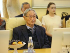 Государственные награды вручили педагогам Якутии